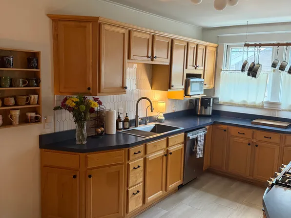 2163 Memorial Pkwy APT 1, Fort Thomas, KY 41075