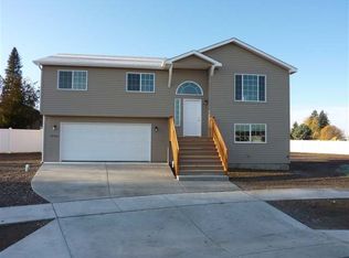 18104 E Michielli Ln, Greenacres, WA 99016