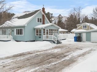 1720 Rough Waters Dr, Bathurst, NB E2A1Z8