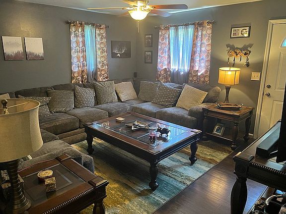 3rd image of 3311 Shadowlawn Dr