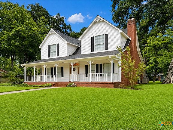4th image of 108 Fir Dr