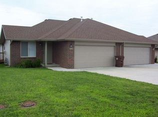 3728 W Montclair St, Springfield, MO 65807