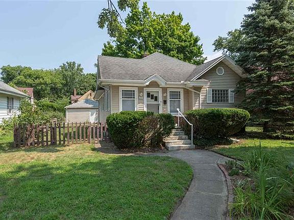 2nd image of 1223 Sunnymede Ave