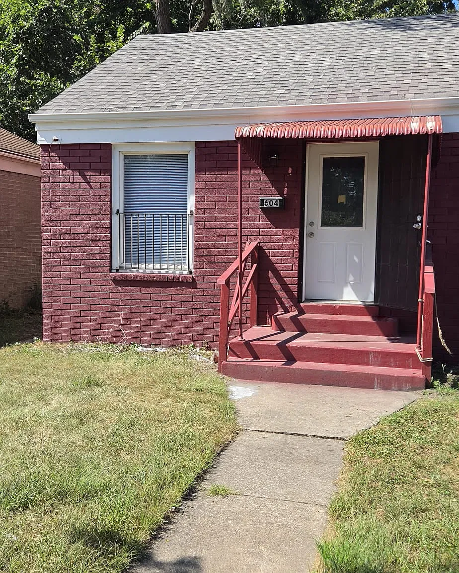 2 bed, 1440 sqft, $950 — Photo 3