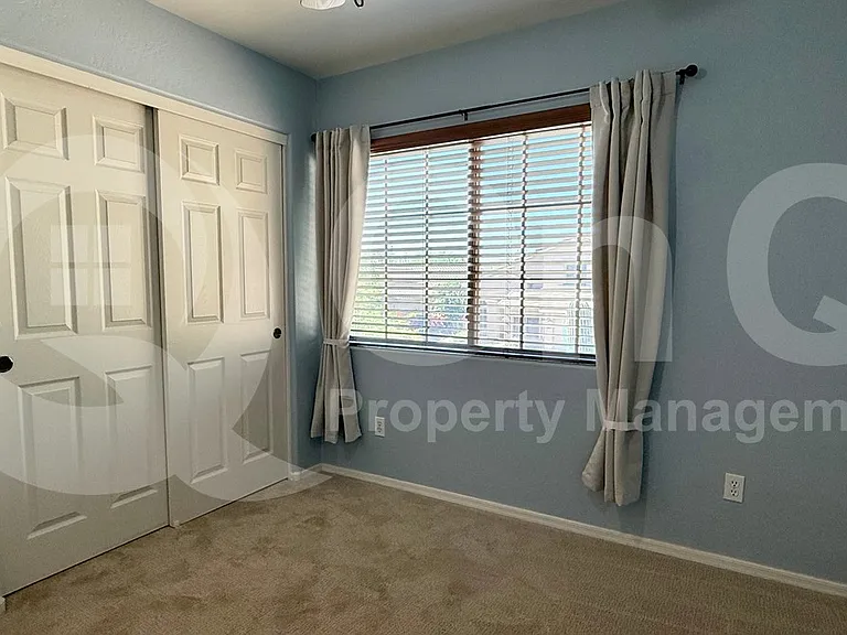 2314 W Spur Dr — Photo 18