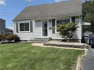 142 Robert Pl, South Plainfield, NJ 07080