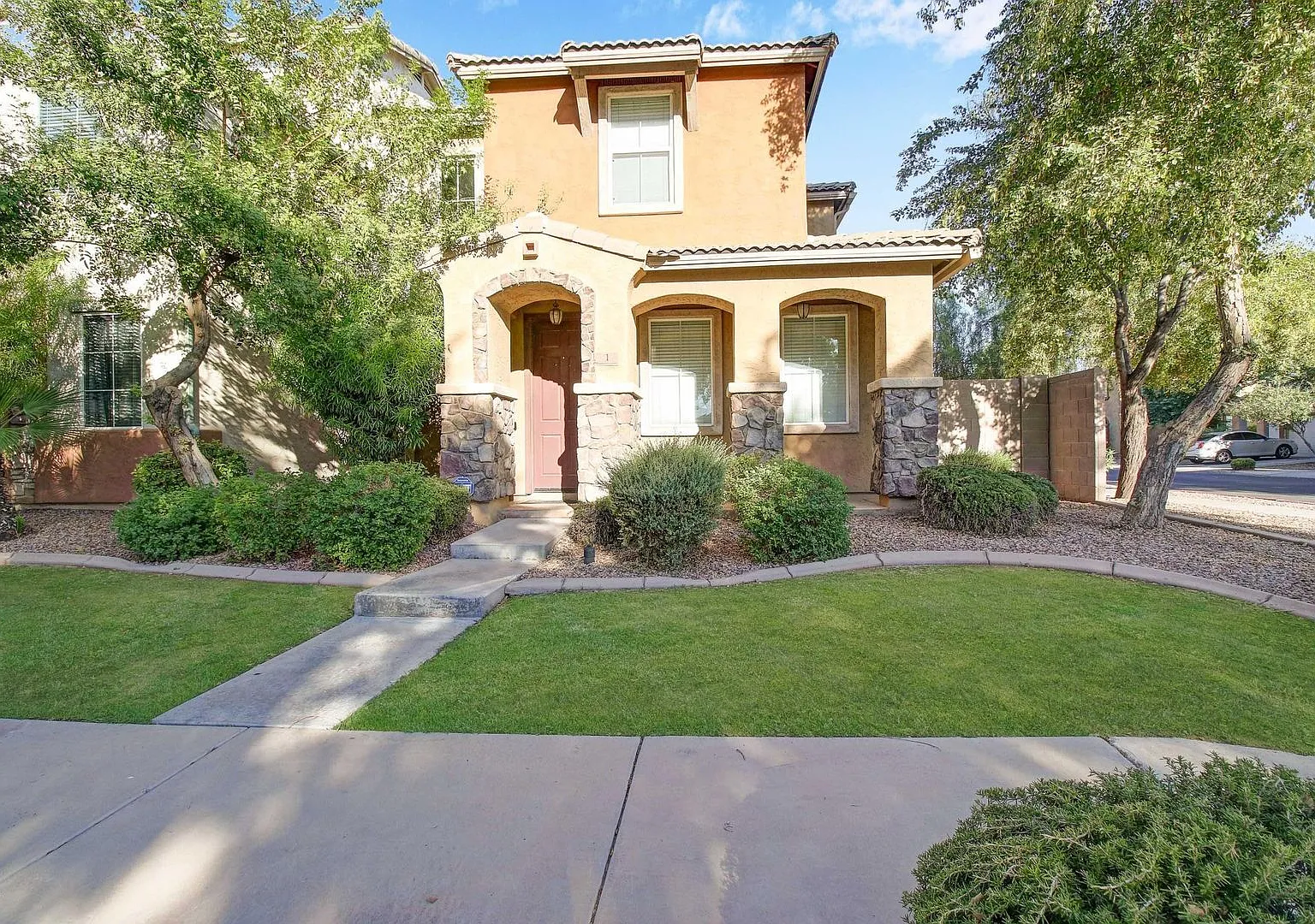 Nice 3 bedroom 2 bath home! — Photo 1