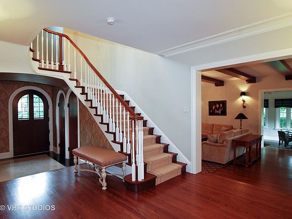 3rd image of 1105 Park Ave