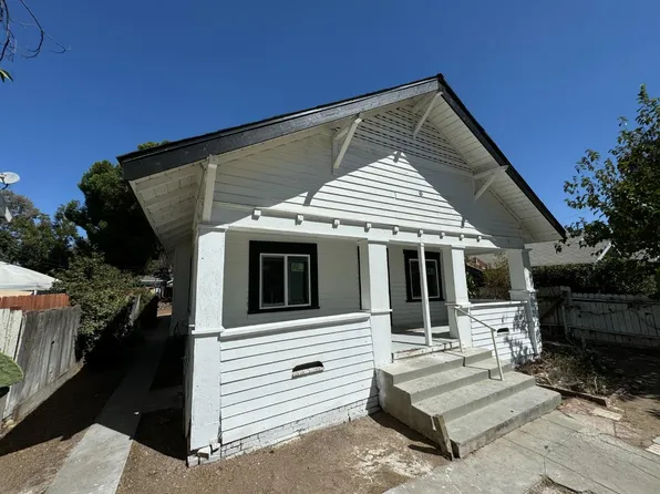 3017 E Illinois Ave, Fresno, CA 93701