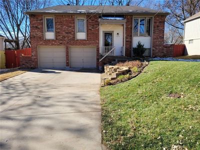 1008 NW Kingsridge Dr, Blue Springs, MO, 64015