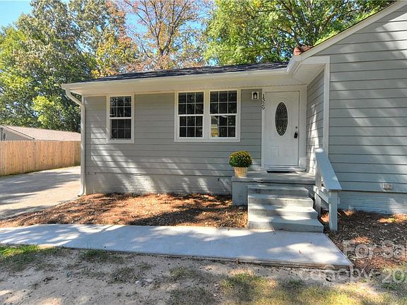 2nd image of 1329 Hillwood Dr