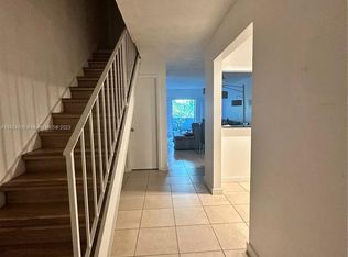 9365 Fontainebleau Blvd APT E222, Miami, FL 33172