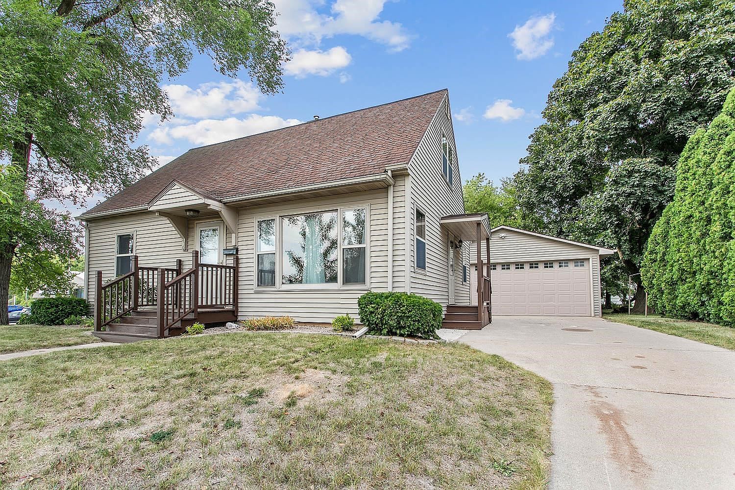 410 W Ryan St, Brillion, WI 54110 MLS 50280280 Zillow