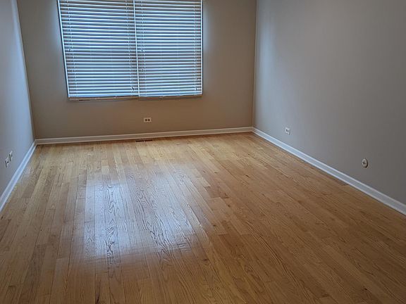 Master bedroom with plenty of space for a king size bed