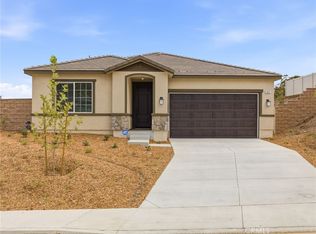 840 Sicily Dr, Lake Elsinore, CA 92530