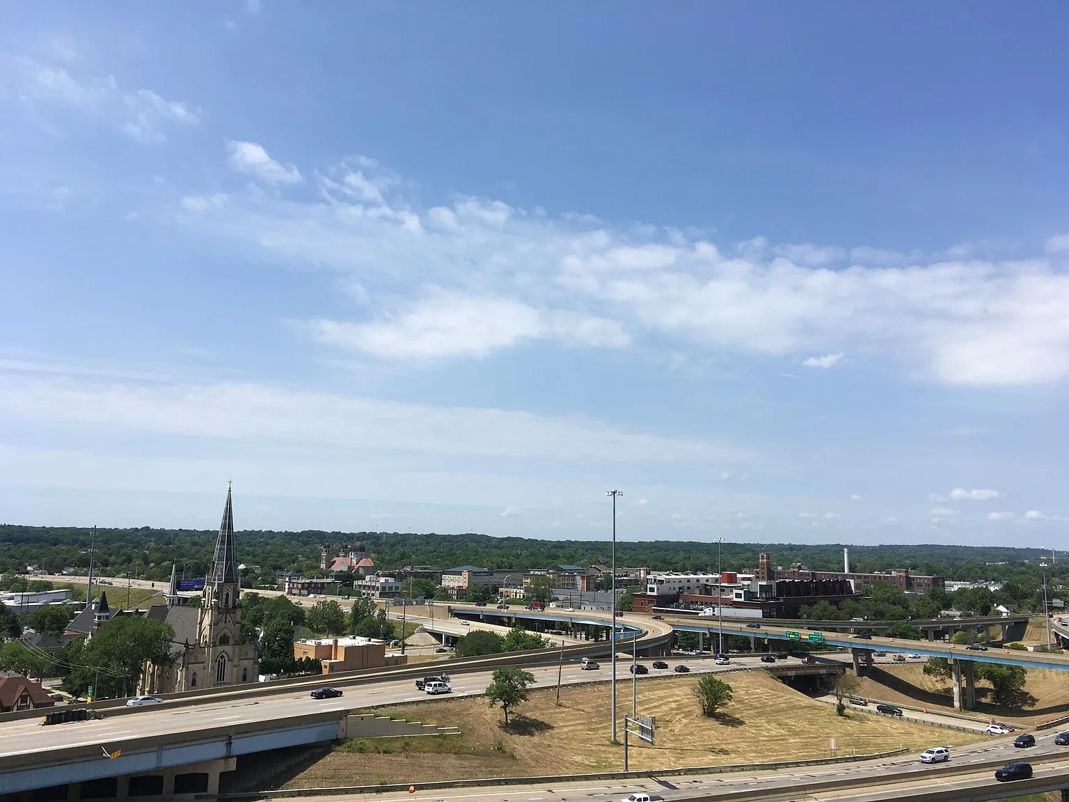 335 Bridge St NW — Photo 2