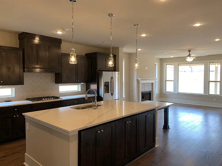 616 Mill Pond Way — Photo 3
