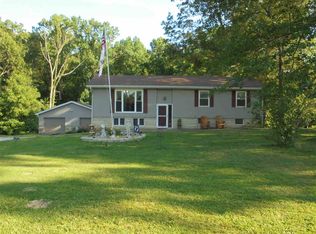 520 Stevens Ln, Mitchell, IN 47446