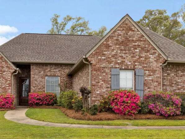 109 Trailbridge Dr, Canton, MS 39046