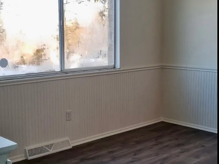 707 Tamarack Dr — Photo 3