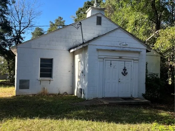 1007 San Lee Dr, Sanford, NC 27330