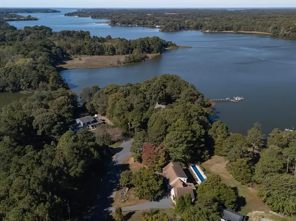 10397 Highland Ct, Exmore, VA 23350