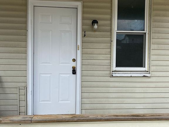 2nd image of 25 Oak 1