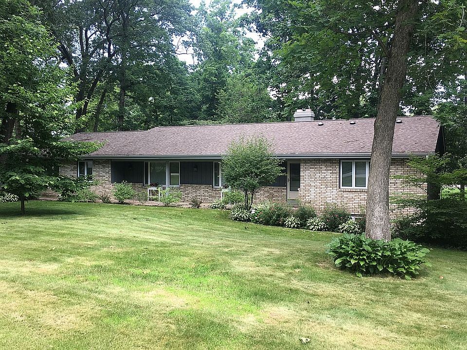 1st image of 3195 Danbury Dr W