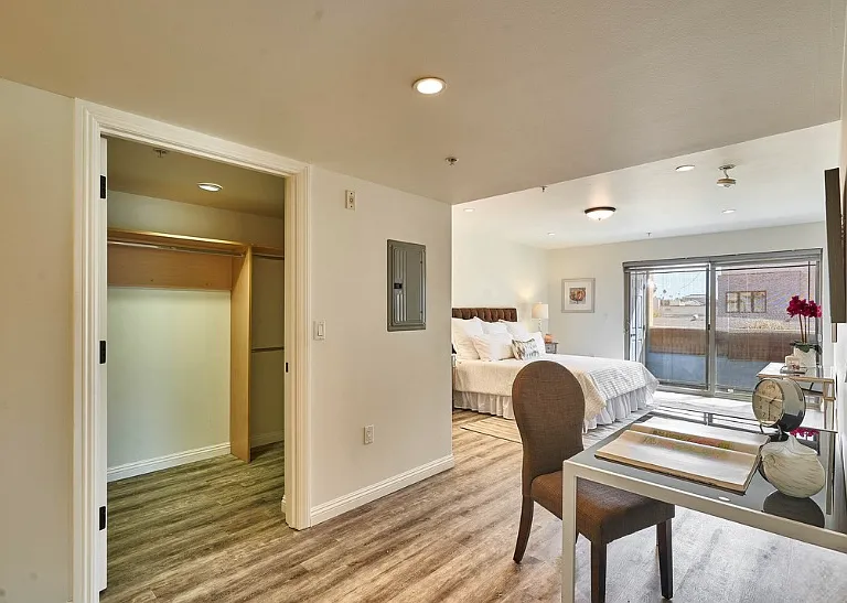 4822 Elmwood Ave #203 — Photo 21