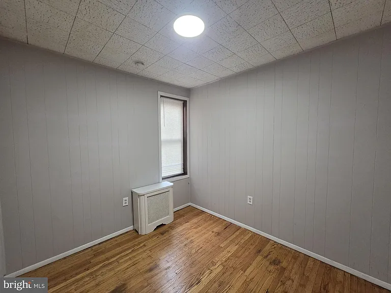 633 E Allegheny Ave — Photo 25