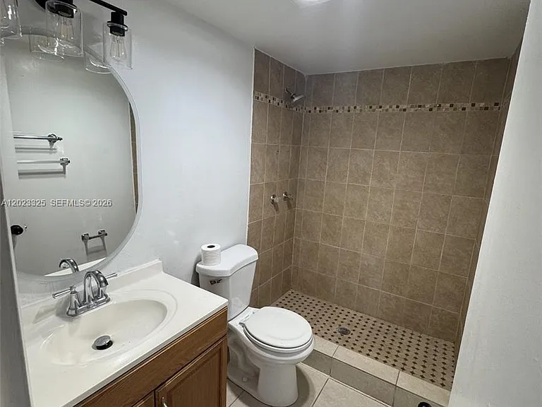 1643 NE Miami Gardens Dr #121 — Photo 6