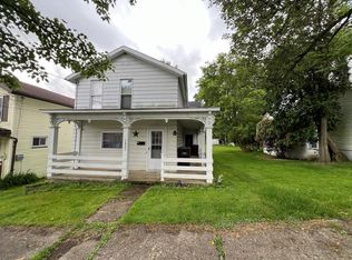 1433 Chestnut St, Franklin, PA 16323