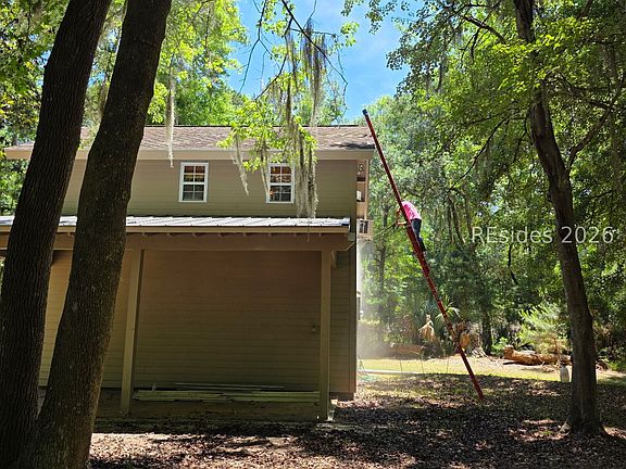 4th image of 321 Old Haig Point Rd