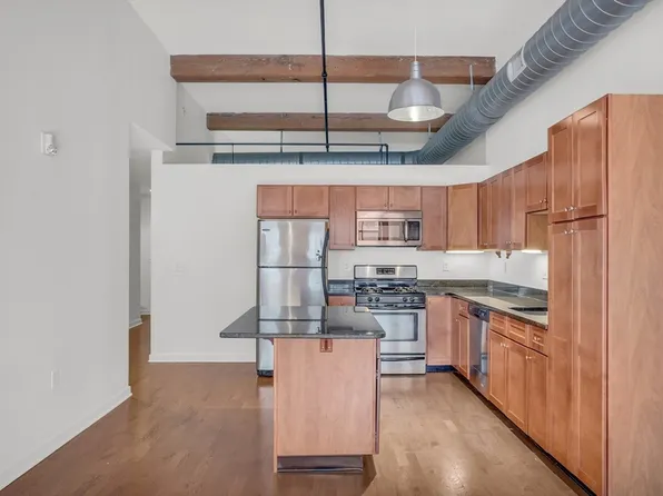 160 Fremont St Unit 213, Worcester, MA 01603