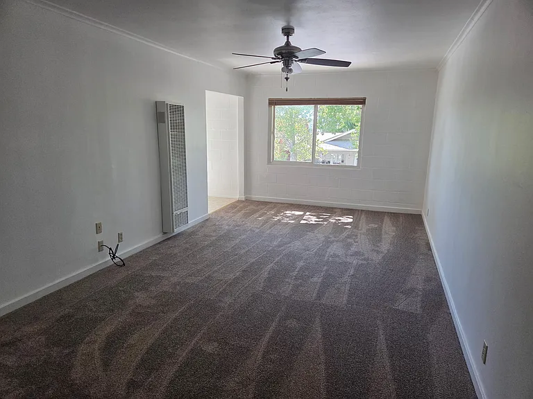 1017 F St #6 — Photo 7