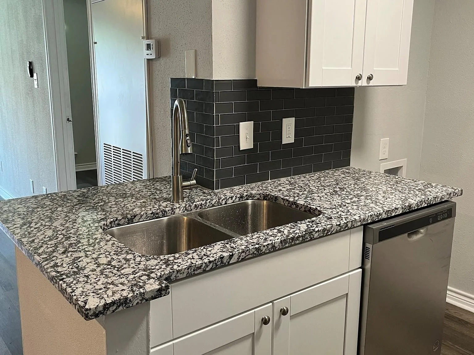 13151 Walden Rd — Photo 4