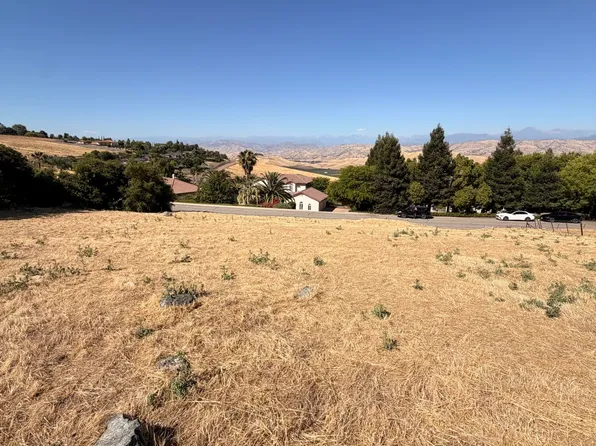 584 High Sierra Drive Drive #133, Exeter, CA 93221