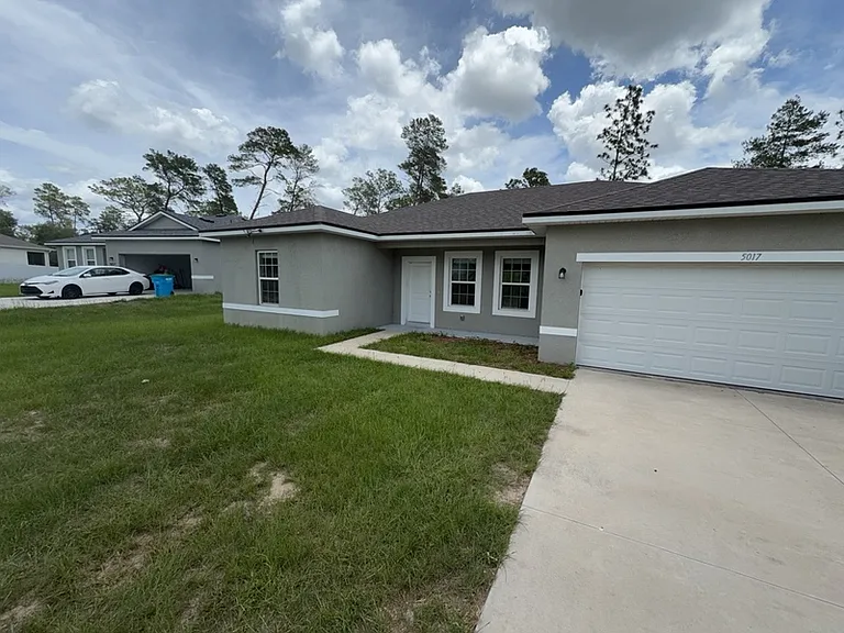 5017 SW 165th Street Rd — Photo 1