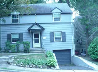 30 Rynda Rd, Maplewood, NJ 07040