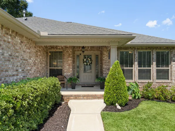 3019 Crown Creek Cir, Crestview, FL 32539