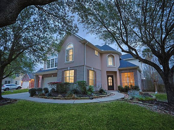 3rd image of 20102 Windbury Ct