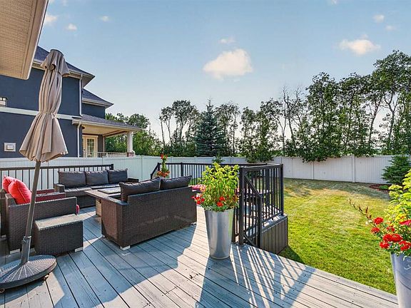 4th image of 78 SE Aspen Cliff Close SW