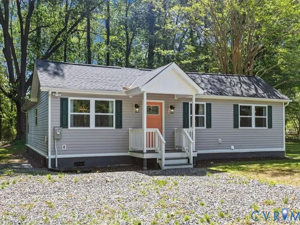 660 Johns Neck Rd, Weems, VA 22576