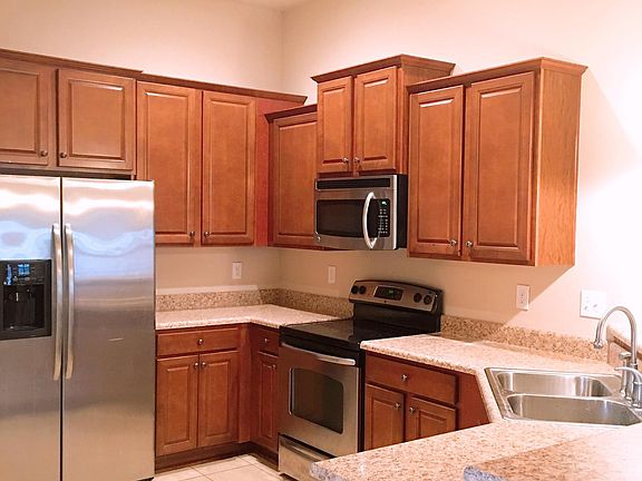 5th image of 127 Alderwood Dr