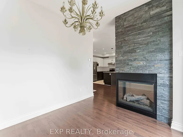 979 Admiral Ave — Photo 10