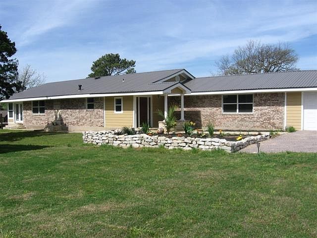 1st image of 701 Kiowa Dr W
