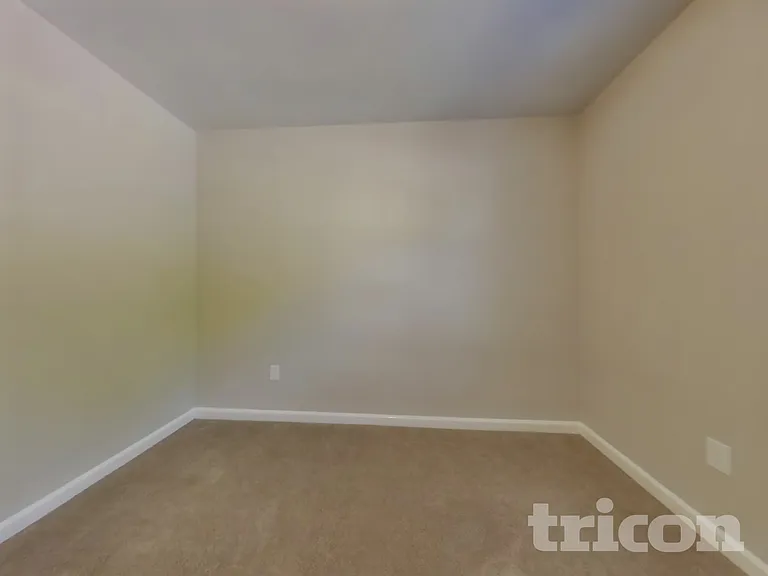 4459 Ravenwood Dr — Photo 8