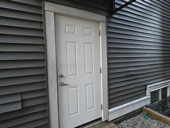 5th image of 10138 240th St