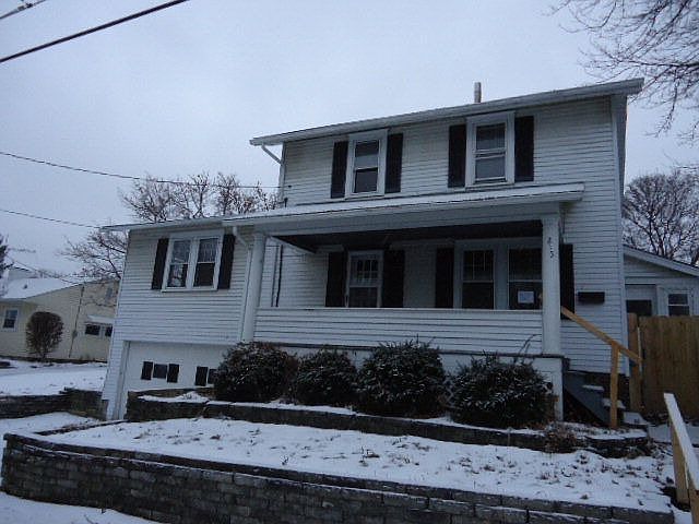 1st image of 215 Diamond St