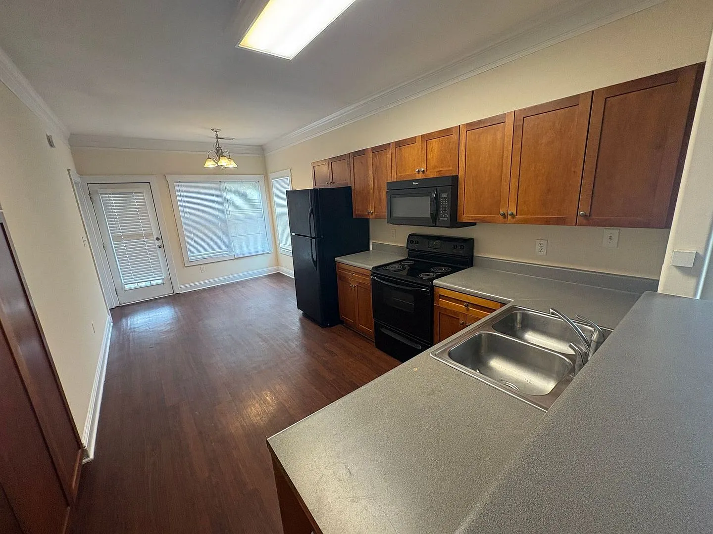 Pre-Leasing For August 6th 2027! — Photo 3